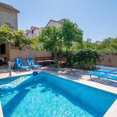 アパート Family Friendly With A Swimming Pool Sutivan, Brac - 16593